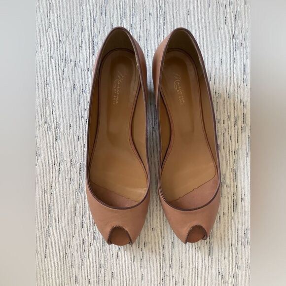 MARIANA by GOLC Nude Peep Toe Heels Size 9 - Picture 2 of 10